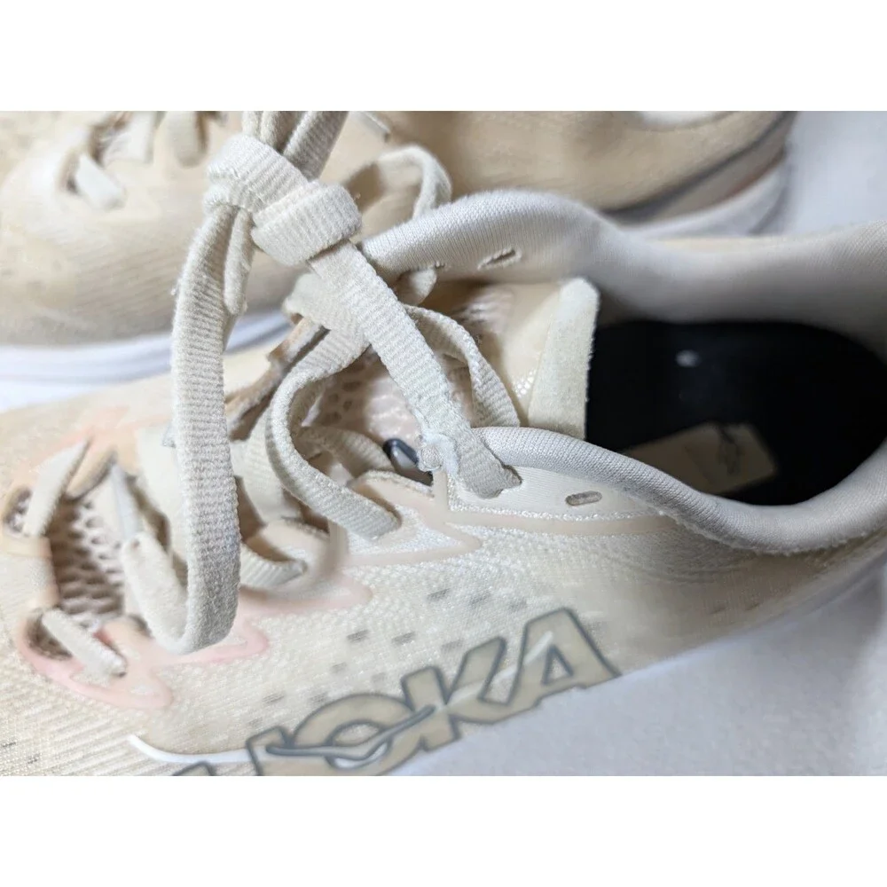 HOKA ONE Mach 6 Running Shoes Eggnog Vanilla Beige Size 7B Women's Athletic